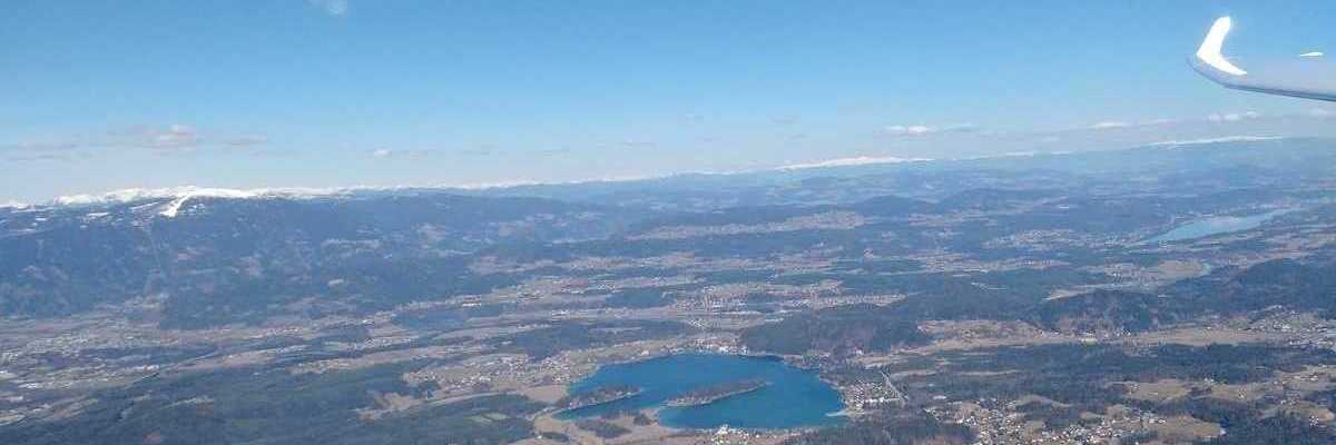 Flugwegposition um 12:44:13: Aufgenommen in der Nähe von Gemeinde Finkenstein am Faaker See, Österreich in 1748 Meter