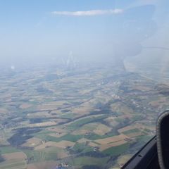 Flugwegposition um 15:28:38: Aufgenommen in der Nähe von Gemeinde Wartberg an der Krems, Österreich in 1649 Meter