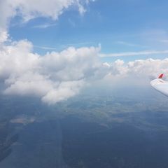 Flugwegposition um 09:23:40: Aufgenommen in der Nähe von Freyung-Grafenau, Deutschland in 1784 Meter