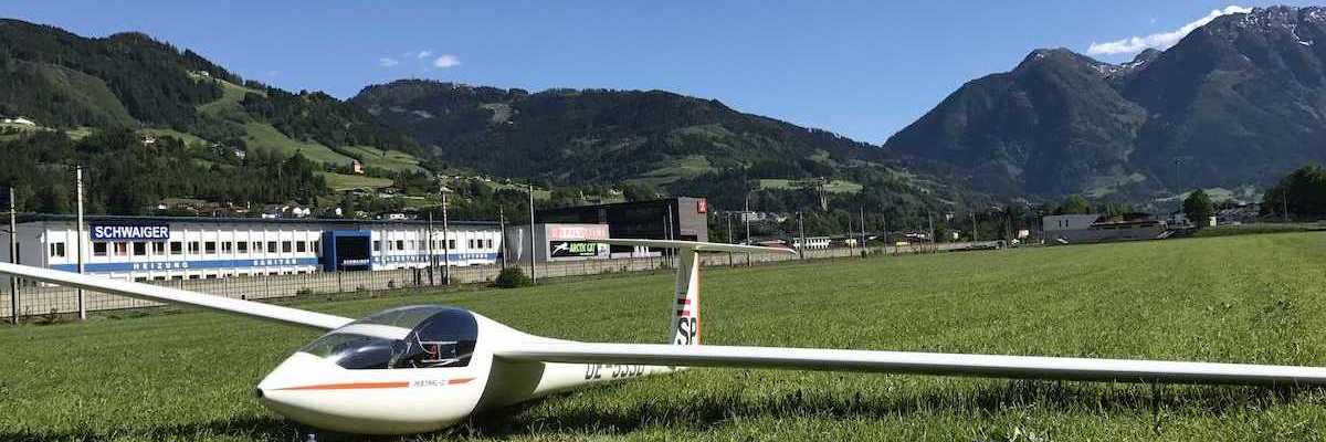 Verortung via Georeferenzierung der Kamera: Aufgenommen in der Nähe von Gemeinde St. Johann im Pongau, Österreich in 600 Meter