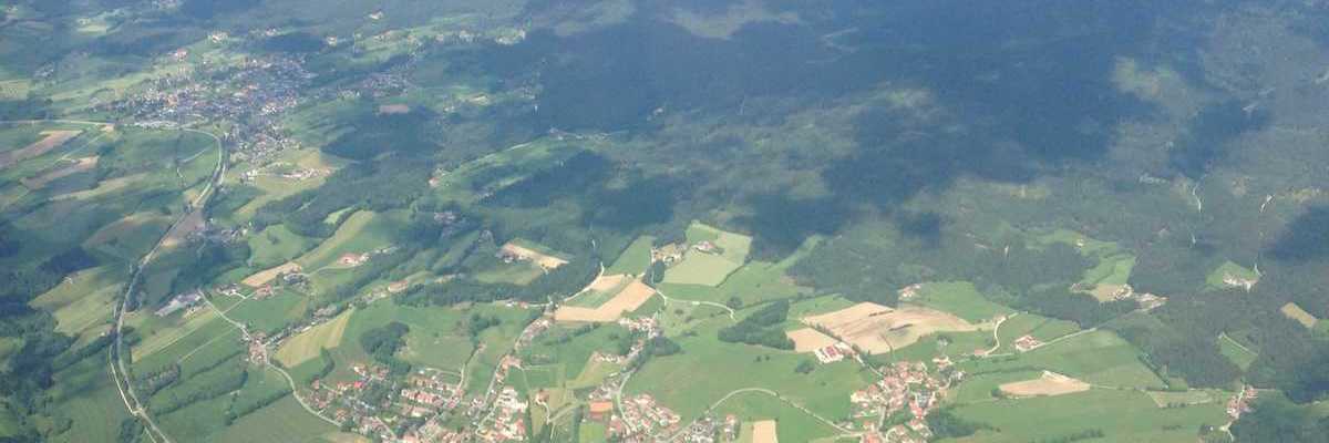 Verortung via Georeferenzierung der Kamera: Aufgenommen in der Nähe von Regen, Deutschland in 2200 Meter