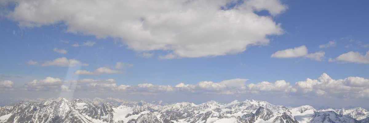 Flugwegposition um 13:43:09: Aufgenommen in der Nähe von Bezirk Inn, Schweiz in 4312 Meter