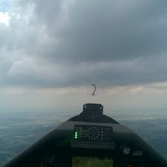 Flugwegposition um 13:01:50: Aufgenommen in der Nähe von Neu-Ulm, Deutschland in 1413 Meter