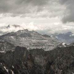 Flugwegposition um 09:15:32: Aufgenommen in der Nähe von Pürgg-Trautenfels, Österreich in 2218 Meter