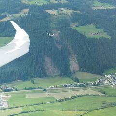 Flugwegposition um 15:36:59: Aufgenommen in der Nähe von Gemeinde Radstadt, Österreich in 1338 Meter