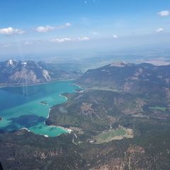Verortung via Georeferenzierung der Kamera: Aufgenommen in der Nähe von Bad Tölz-Wolfratshausen, Deutschland in 2500 Meter
