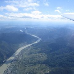Flugwegposition um 13:52:32: Aufgenommen in der Nähe von Gemeinde Weißenkirchen in der Wachau, Österreich in 2126 Meter