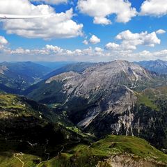 Flugwegposition um 12:51:33: Aufgenommen in der Nähe von Gemeinde Kleinarl, Österreich in 2706 Meter