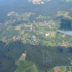 Verortung via Georeferenzierung der Kamera: Aufgenommen in der Nähe von Gemeinde Bad Blumau, Österreich in 1700 Meter