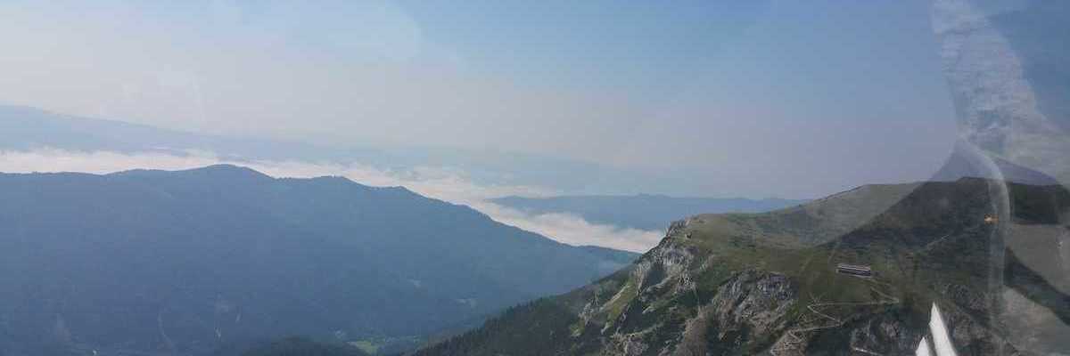 Flugwegposition um 09:11:14: Aufgenommen in der Nähe von Gemeinde Reichenau an der Rax, Österreich in 1822 Meter