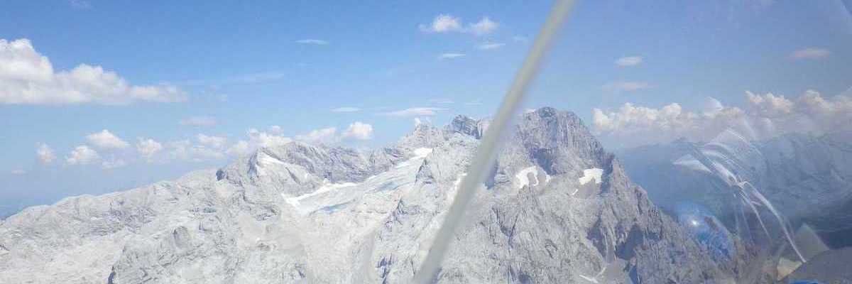 Flugwegposition um 12:18:17: Aufgenommen in der Nähe von St. Martin am Grimming, Österreich in 2424 Meter