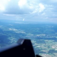 Flugwegposition um 14:00:26: Aufgenommen in der Nähe von Gemeinde Arnreit, Österreich in 1645 Meter