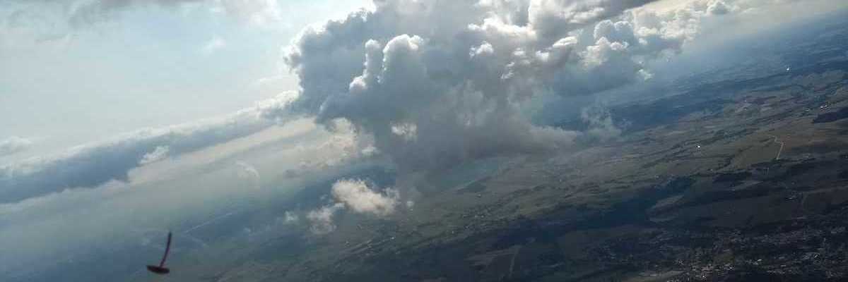 Flugwegposition um 13:14:59: Aufgenommen in der Nähe von Passau, Deutschland in 1799 Meter