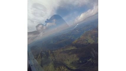 Flugwegposition um 23:00:00: Aufgenommen in der Nähe von Gemeinde Rauris, 5661, Österreich in 2235 Meter