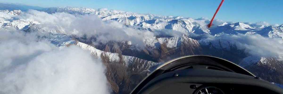 Flugwegposition um 13:53:27: Aufgenommen in der Nähe von Gemeinde Navis, Navis, Österreich in 3161 Meter