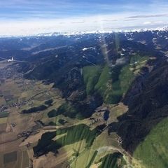 Verortung via Georeferenzierung der Kamera: Aufgenommen in der Nähe von Spielberg bei Knittelfeld, Spielberg, Österreich in 2000 Meter