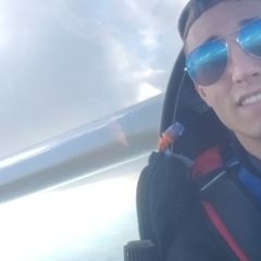 Flugwegposition um 15:13:14: Aufgenommen in der Nähe von Okres Znojmo, Tschechien in 1547 Meter