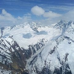 Flugwegposition um 14:10:35: Aufgenommen in der Nähe von Gemeinde Vals, 6154 Vals, Österreich in 2810 Meter