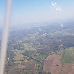 Flugwegposition um 14:07:56: Aufgenommen in der Nähe von Okres Břeclav, Tschechien in 937 Meter