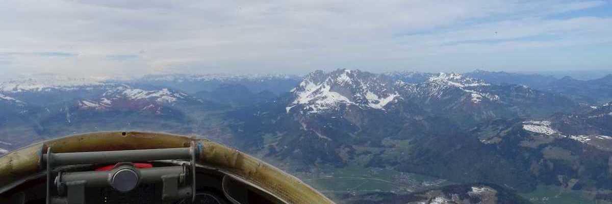 Flugwegposition um 09:08:09: Aufgenommen in der Nähe von Gemeinde Werfenweng, 5453, Österreich in 1986 Meter