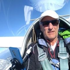 Verortung via Georeferenzierung der Kamera: Aufgenommen in der Nähe von Gemeinde Thaur, Thaur, Österreich in 2600 Meter