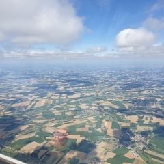 Flugwegposition um 13:35:34: Aufgenommen in der Nähe von Gemeinde Höhnhart, Höhnhart, Österreich in 2240 Meter