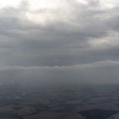 Flugwegposition um 13:44:03: Aufgenommen in der Nähe von Okres Benešov, Tschechien in 1740 Meter