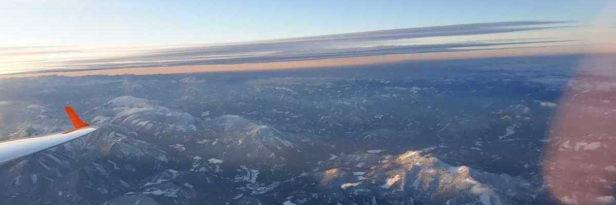 Verortung via Georeferenzierung der Kamera: Aufgenommen in der Nähe von Gemeinde Puchberg am Schneeberg, Österreich in 3400 Meter