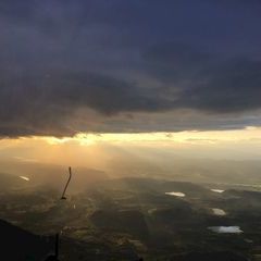 Flugwegposition um 18:02:35: Aufgenommen in der Nähe von Gemeinde Sittersdorf, Österreich in 2075 Meter