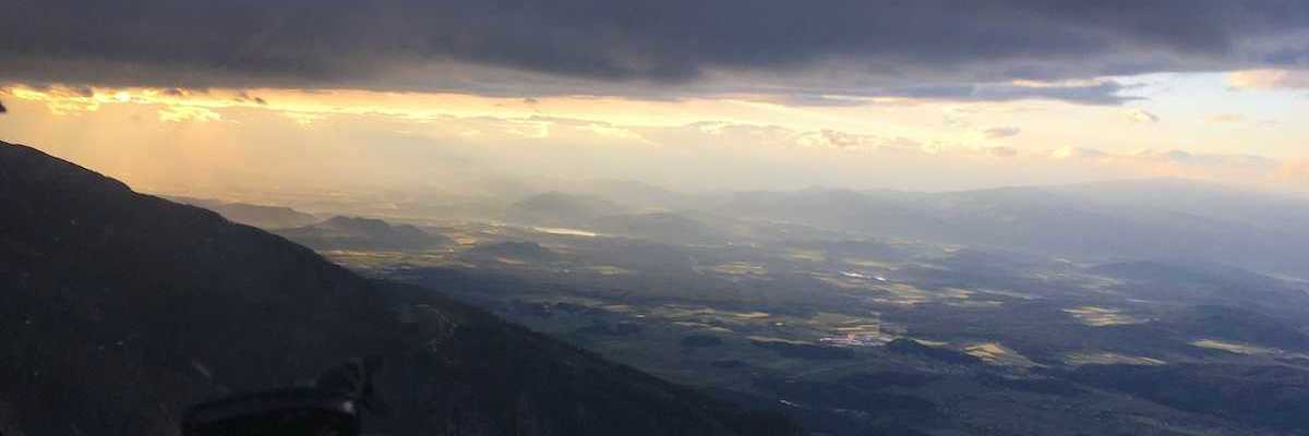 Flugwegposition um 17:56:25: Aufgenommen in der Nähe von Gemeinde Feistritz ob Bleiburg, Österreich in 2056 Meter