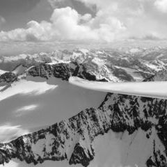 Flugwegposition um 14:05:34: Aufgenommen in der Nähe von Gemeinde Neustift im Stubaital, 6167 Neustift im Stubaital, Österreich in 3461 Meter