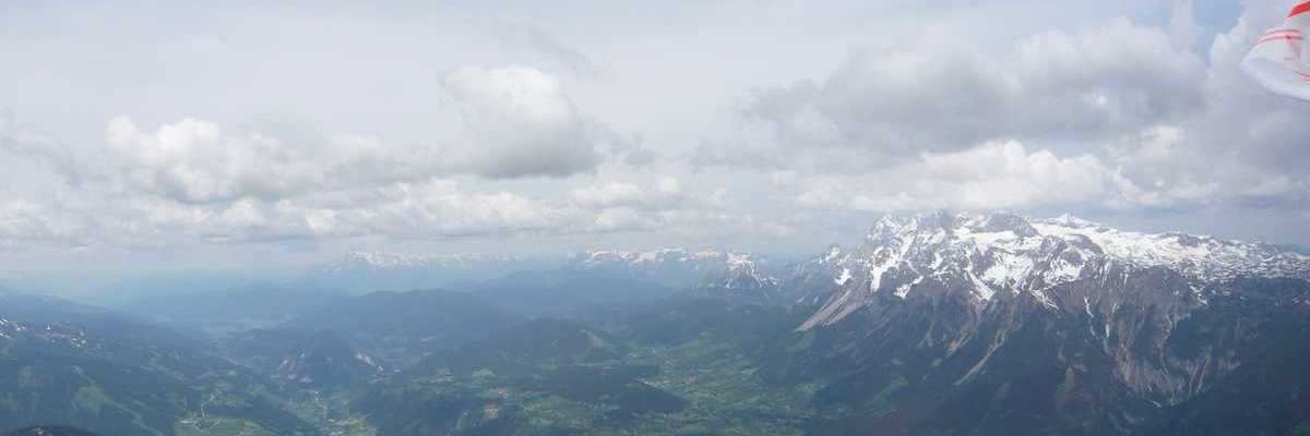 Flugwegposition um 09:44:04: Aufgenommen in der Nähe von Stadtgemeinde Gmunden, 4810 Gmunden, Österreich in 2020 Meter