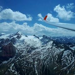 Flugwegposition um 13:05:16: Aufgenommen in der Nähe von Gemeinde Kaprun, Kaprun, Österreich in 2757 Meter