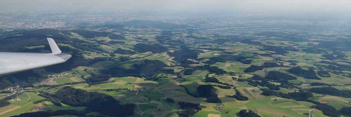 Flugwegposition um 15:39:47: Aufgenommen in der Nähe von Gemeinde Oberneukirchen, Oberneukirchen, Österreich in 1846 Meter