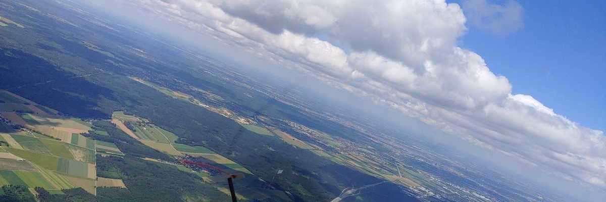 Flugwegposition um 10:35:01: Aufgenommen in der Nähe von München, Deutschland in 1737 Meter