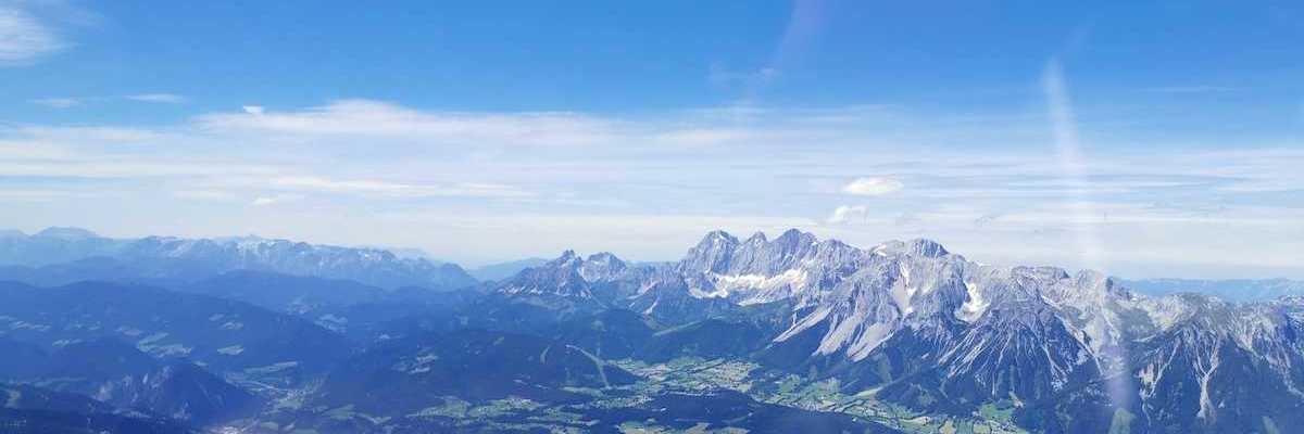 Verortung via Georeferenzierung der Kamera: Aufgenommen in der Nähe von Schladming, Österreich in 0 Meter