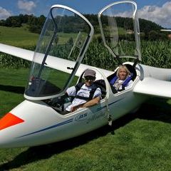 Flugwegposition um 10:26:22: Aufgenommen in der Nähe von Gemeinde Unterfladnitz, 8181, Österreich in 390 Meter
