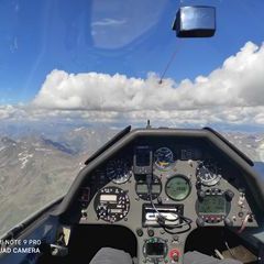 Flugwegposition um 14:41:03: Aufgenommen in der Nähe von Gemeinde Kaunertal, Österreich in 3838 Meter