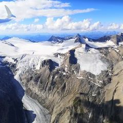 Flugwegposition um 14:57:11: Aufgenommen in der Nähe von Gemeinde Heiligenblut, 9844, Österreich in 3530 Meter