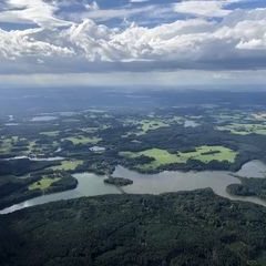Flugwegposition um 14:36:09: Aufgenommen in der Nähe von Gemeinde Litschau, Österreich in 1393 Meter