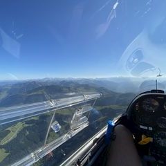 Verortung via Georeferenzierung der Kamera: Aufgenommen in der Nähe von Gemeinde St. Johann in Tirol, St. Johann in Tirol, Österreich in 700 Meter