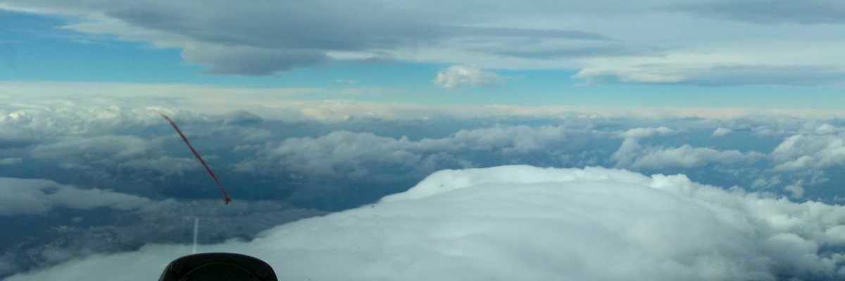 Flugwegposition um 07:57:47: Aufgenommen in der Nähe von Gemeinde Gosau, Österreich in 5310 Meter