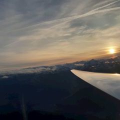 Flugwegposition um 14:43:47: Aufgenommen in der Nähe von Gemeinde Rum, Rum, Österreich in 2108 Meter