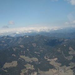 Flugwegposition um 12:35:58: Aufgenommen in der Nähe von Gemeinde St. Peter-Freienstein, Österreich in 1737 Meter