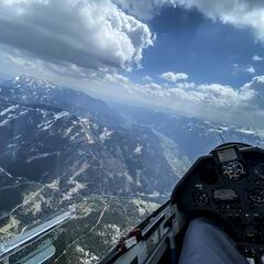 Flugwegposition um 10:19:59: Aufgenommen in der Nähe von Gemeinde Kalwang, 8775, Österreich in 2325 Meter
