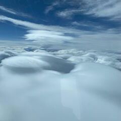 Flugwegposition um 14:11:02: Aufgenommen in der Nähe von Gemeinde Krimml, Österreich in 5613 Meter