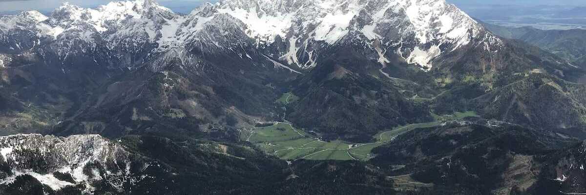 Flugwegposition um 12:14:06: Aufgenommen in der Nähe von Gemeinde Eisenkappel-Vellach, Österreich in 2528 Meter