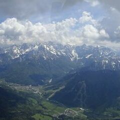 Flugwegposition um 12:28:08: Aufgenommen in der Nähe von Municipality of Kranjska Gora, Slowenien in 2122 Meter