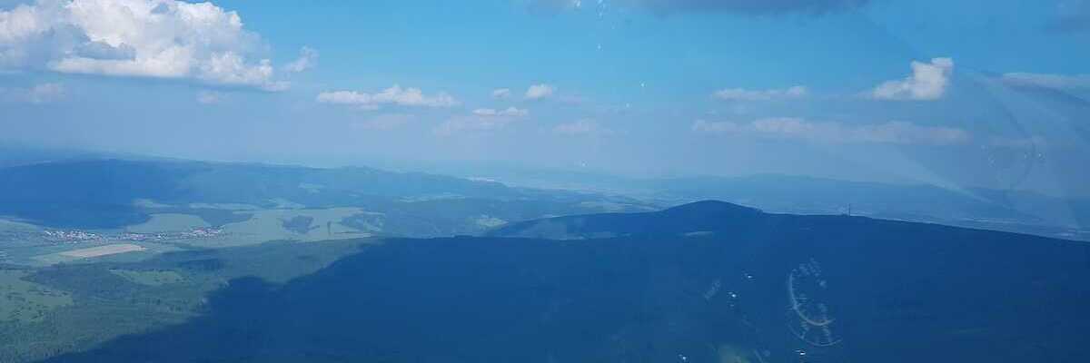 Flugwegposition um 15:37:34: Aufgenommen in der Nähe von Okres Hodonín, Tschechien in 1176 Meter