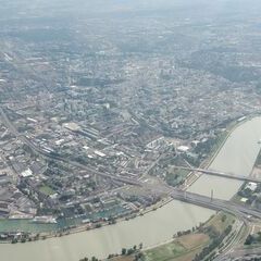 Flugwegposition um 13:23:20: Aufgenommen in der Nähe von Linz, Österreich in 1407 Meter